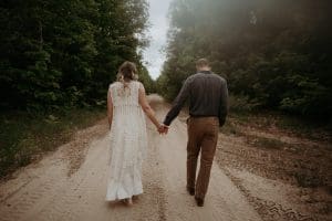 What to Wear for Your Engagement Session (and Why It Matters!)