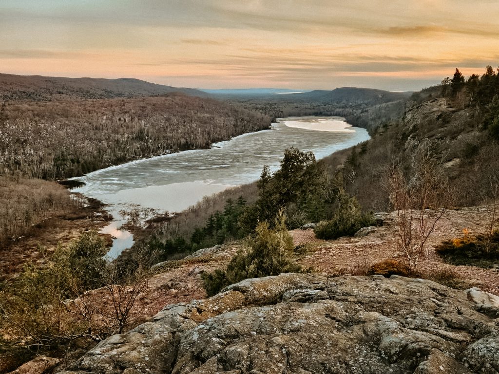 View from Cloud Peak overlooking Lake of the Clouds and Lake Superior in the Porcupine Mountains